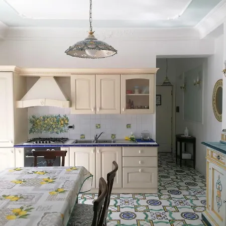 La Casa Di Rosa Apartment *